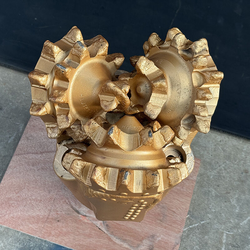 9 7/8インチ (250mm) IADC137 急速な掘削速度 ミル歯トリコーン 柔らかい形成のための掘削ビット