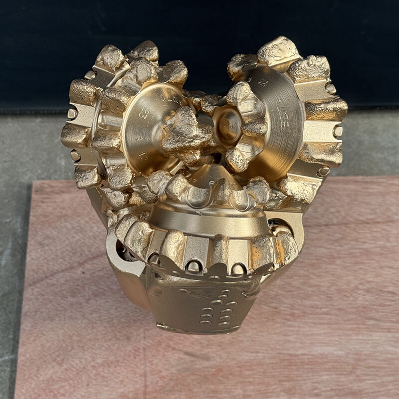 6 3/4 インチ スチール歯トリコーンビット ジャーナルベアリング付き 高速掘削用